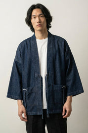 Herren-Kimono Streetwear Kazuko, kurzer Schnitt, japanisches Harajuku-Haori Vorderansicht