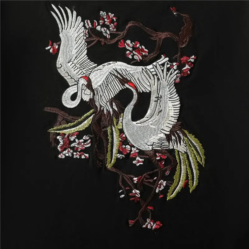 Japanisches T-Shirt mit Kranichmotiv 'Noshiro' – T-Shirt für den Alltag, Premium-Qualität