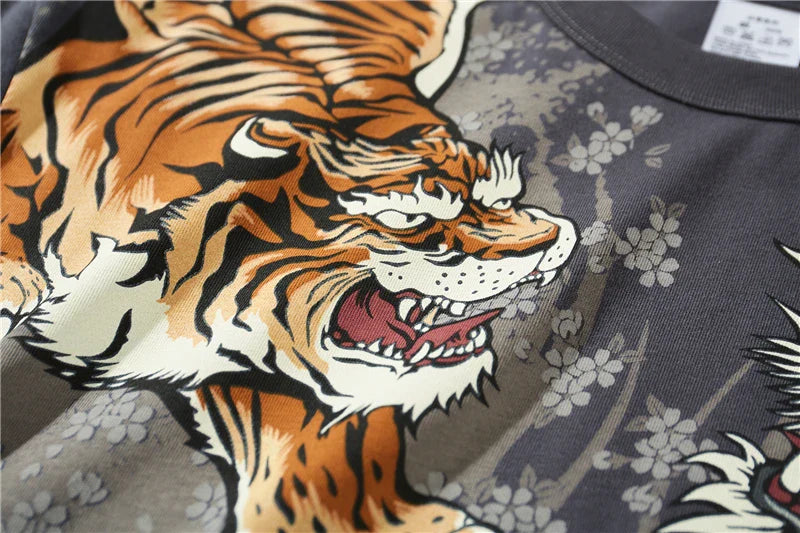 Japanisches besticktes T-Shirt 'Kadoma' – T-Shirt für den Alltag, Premium-Qualität
