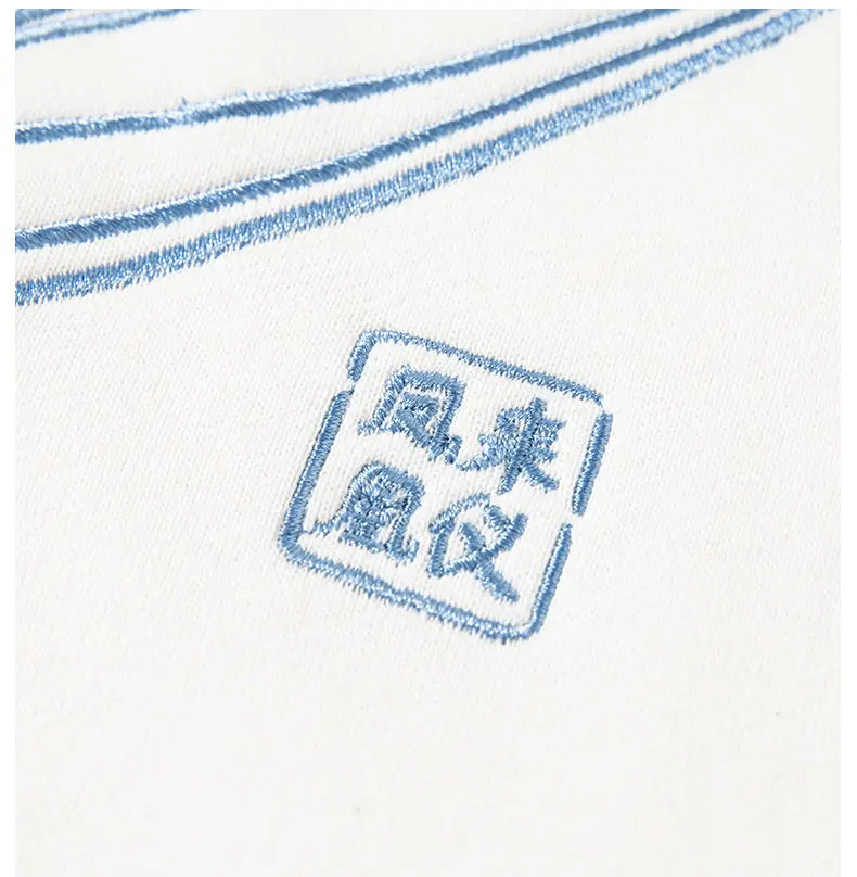 Japanischer Kapuzenpullover für Frauen 'Kushino' – Baumwolle: detailreicher Hoodie im japanischen Stil