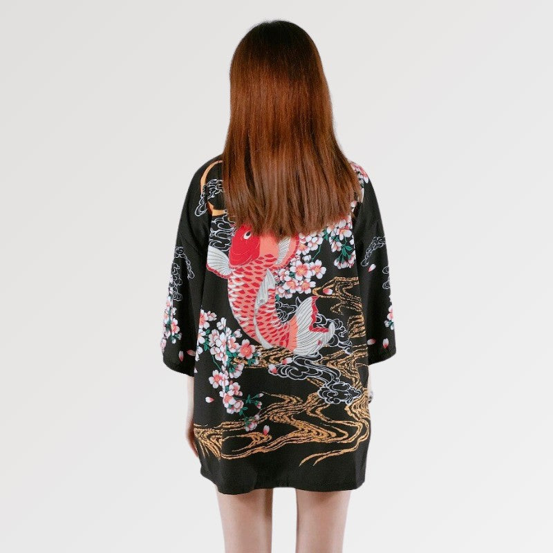 Japanischer Kimono für Damen 'Sakura x Koi' – Kimono im traditionellen japanischen Stil für Herren und Damen
