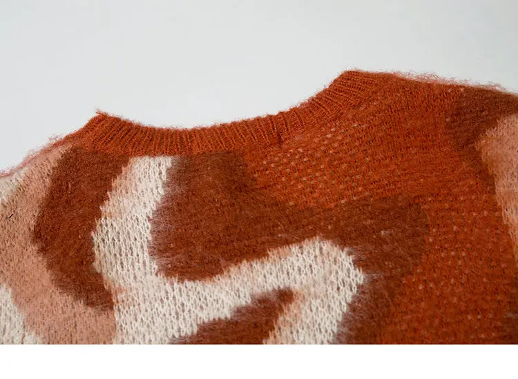 Pullover im japanischen Stil 'Graphic Godika' – Nahaufnahme Pullover mit japanischem Motiv