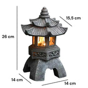 Japanische Gartenlaterne – japanische Laterne, mehrstöckiger Tahōtō Midori mit LED, beleuchtete Ansicht