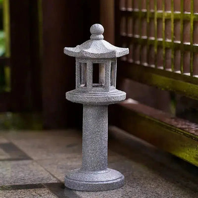 Japanische Kunststeinlaterne