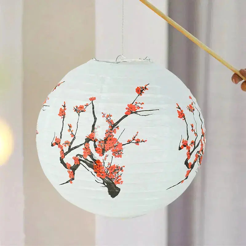 Japanische Papierlaterne – japanische Laterne, Chōchin-Papierlaterne Katori mit Sumi-e-Motiv, beleuchtete Ansicht