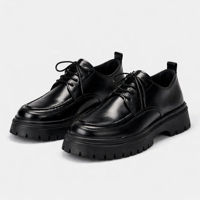 Japanische Schuhe 'Kuroi'