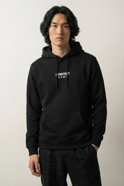 japanischer Blumen-Hoodie mit ätherischer Blumenstrauß, Vorderansicht im japanischen Streetwear-Stil