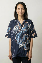 Japanisches Drachenhemd 'Ryu-jin', Rückansicht offen getragen – Damen Kimono-Jacke japanischer Haori mit Drachen Ryu-Jin-Motiv