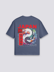 japanisches Fisch-T-Shirt mit zwei Koi als Yin-Yang, meditativer Zen-Druck, oversize Baumwolle, seitliche Ansicht