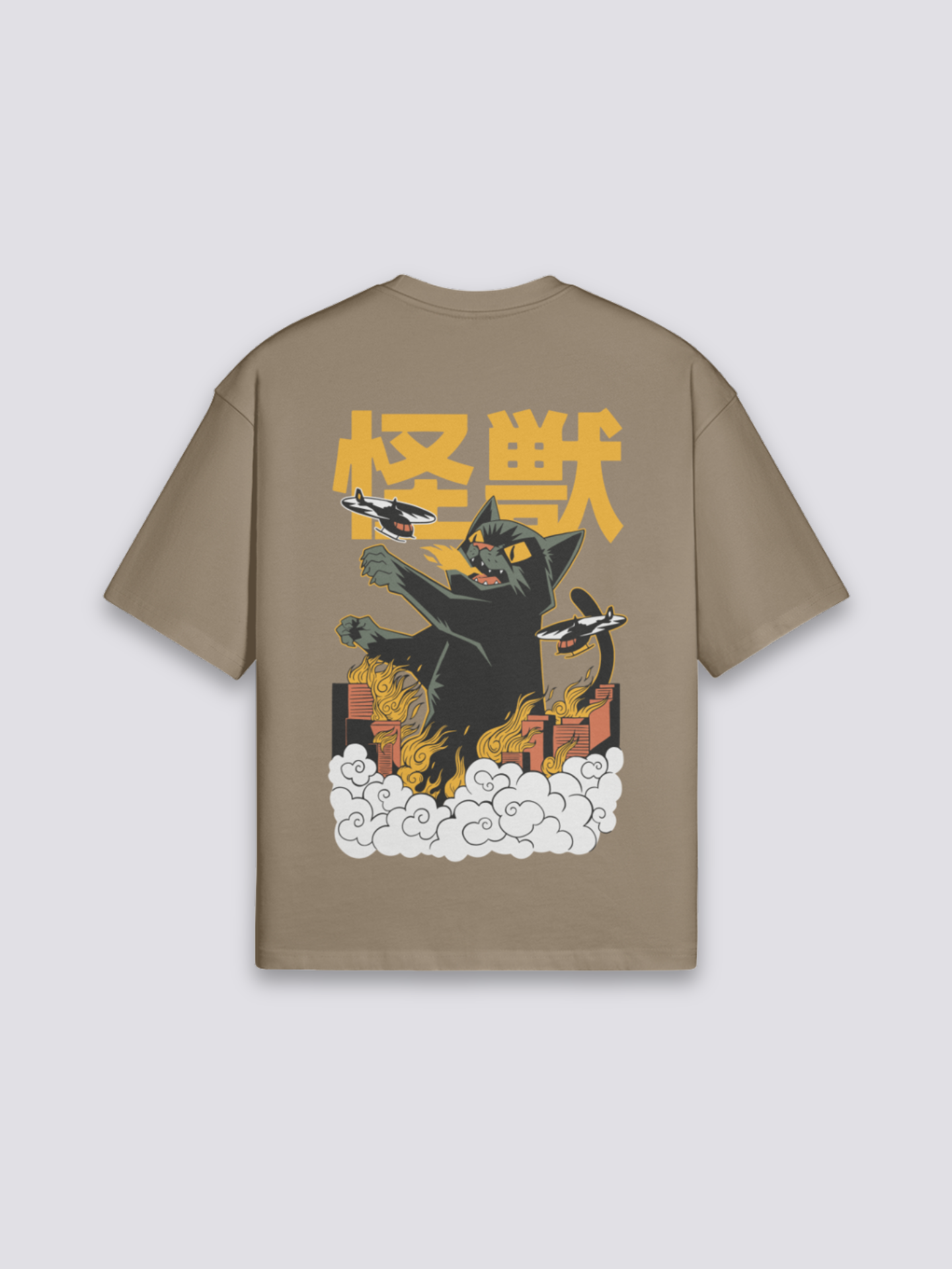 japanisches Kanji T-Shirt mit Kaijū aus Wolken und Schriftzug, kraftvoller Druck, oversize, seitliche Ansicht