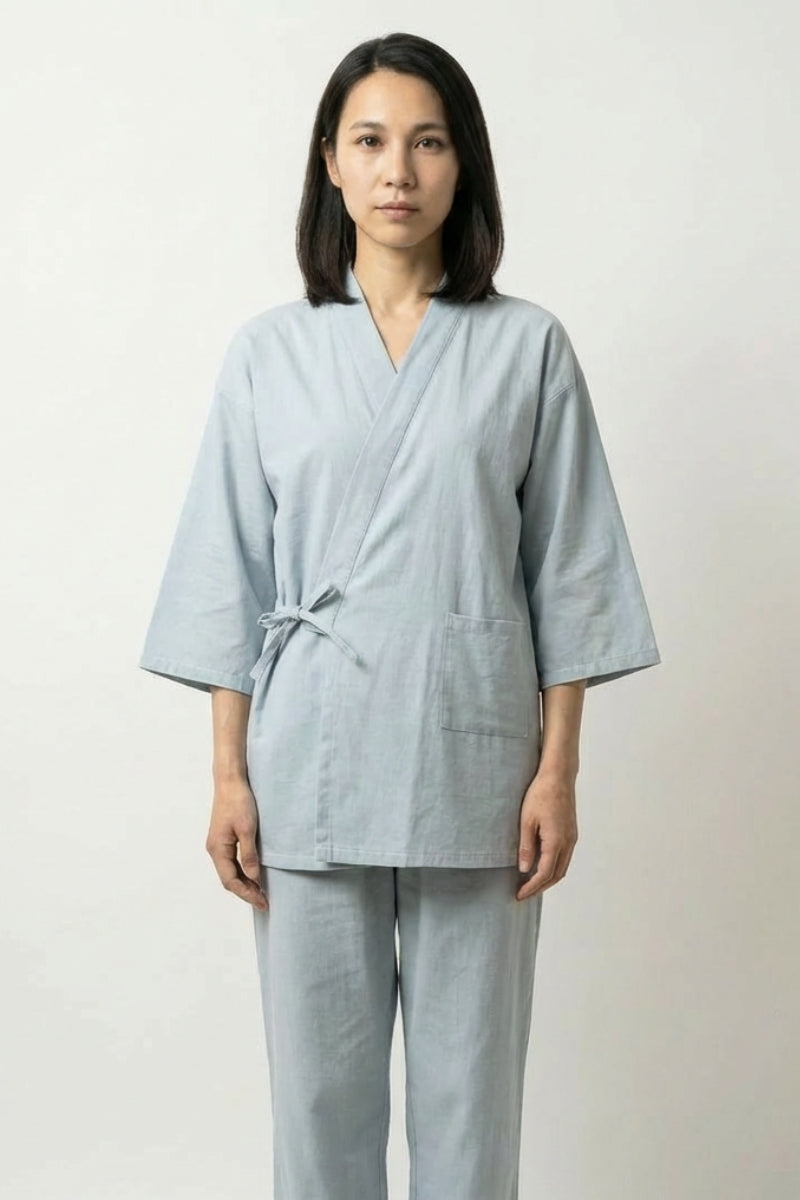 Japanisches Pyjama-Set Himmelblau 'Mizuiro' – japanischer Pyjama, Samue-Set in Himmelblau, Mizuiro-Ton, Vorderansicht