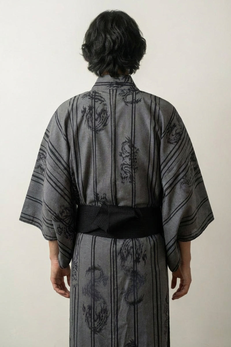 Vintage japanischer Kimono 'Ryûchiku' – Studioaufnahme 2