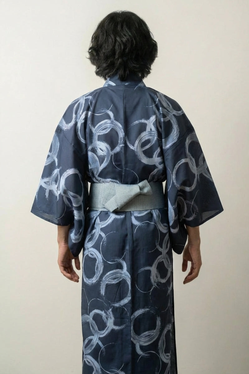 Moderner Kimono für Herren 'Ensogawa' – Studioaufnahme 2