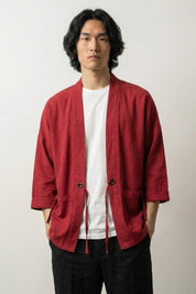 Rote Kimono-Jacke 'Yuudai' – Studioaufnahme
