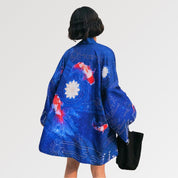 Koi Fisch Kimono 'King Ranchu x Lotus' – japanisches Gewand, Kimono im japanischen Design