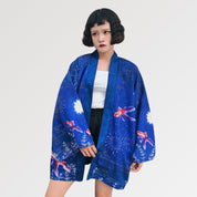Koi Fisch Kimono 'King Ranchu x Lotus' – Detail: lange Ärmel, Kimono japanischen Stil