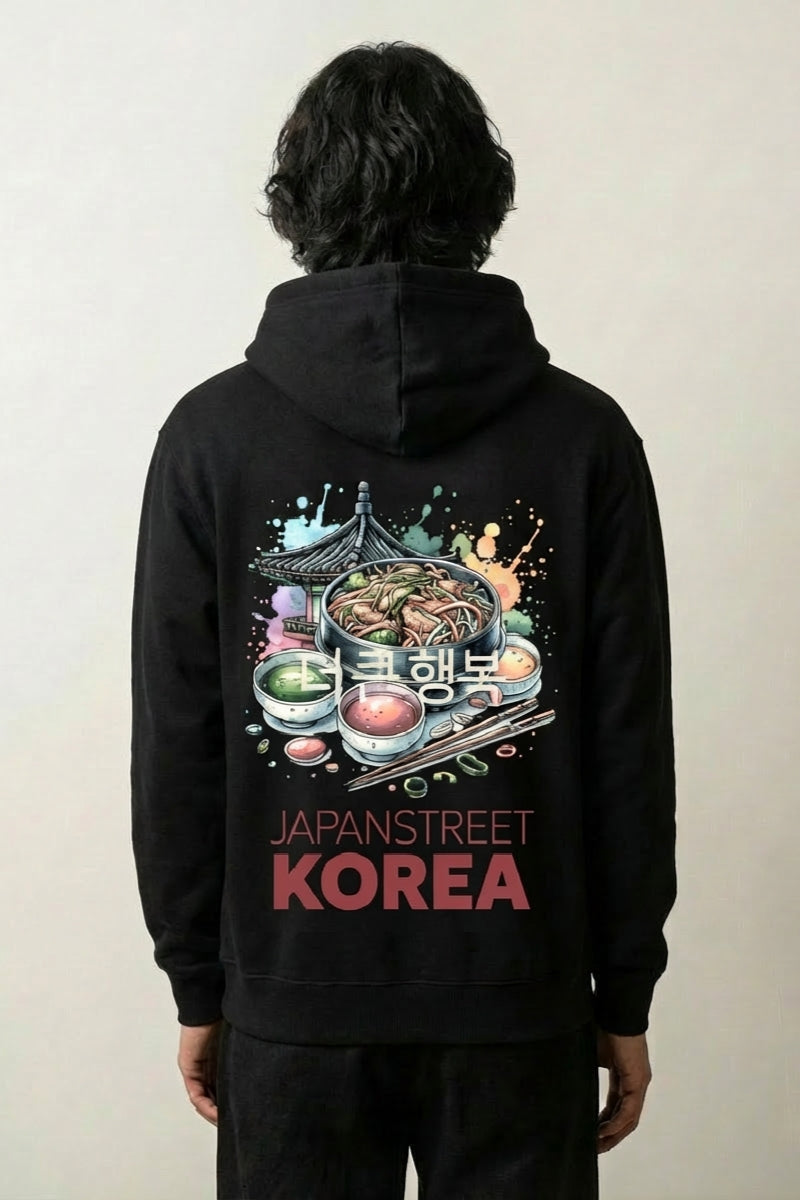 koreanischer Hoodie mit Korea-Recipes-Motiv und Pagode, Rückenansicht des oversize Streetwear-Hoodies