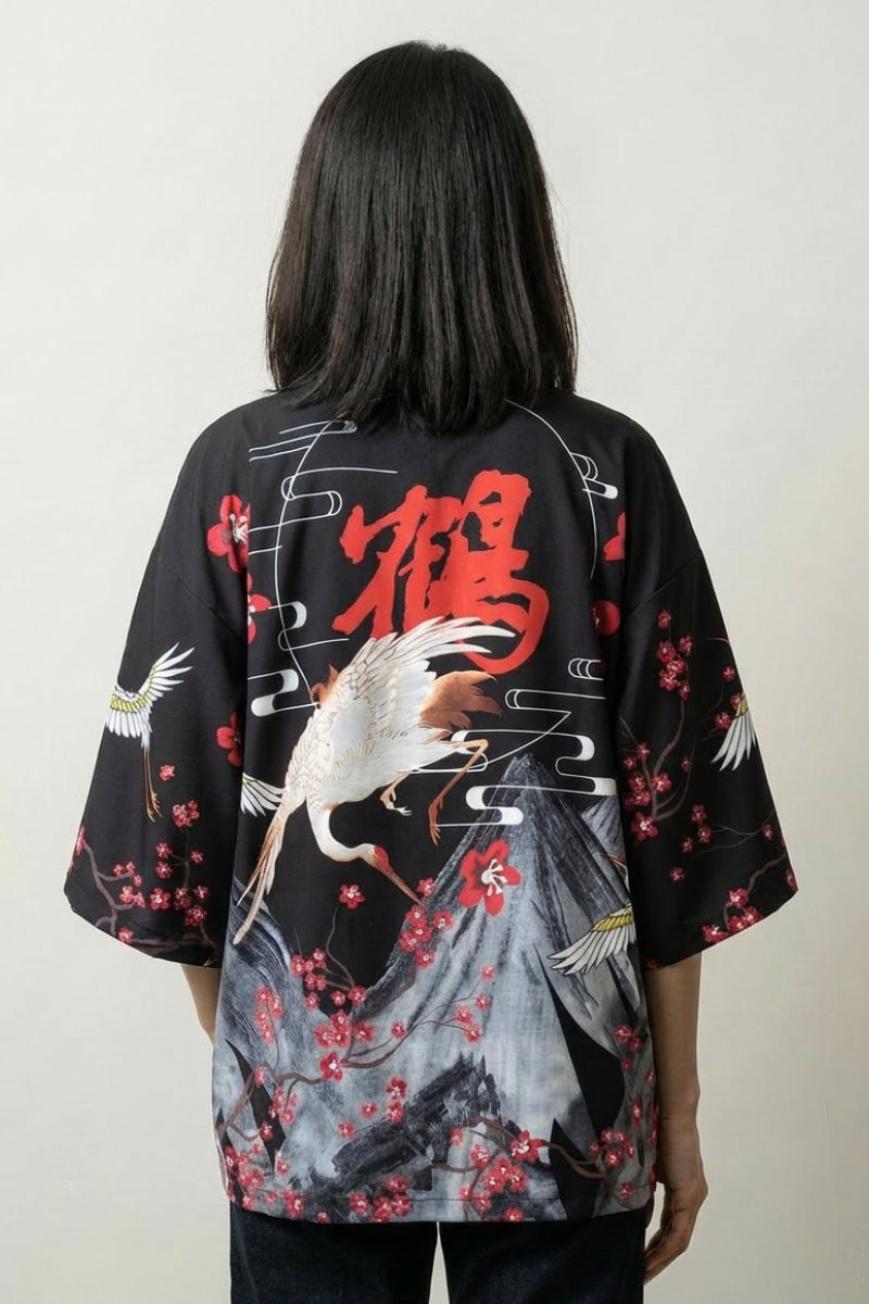 Leichte Kimono-Jacke 'Edo', getragene Ansicht Komplettoutfit – Damen Kimono-Jacke japanischer Haori mit Pflaumenblüten-Druck