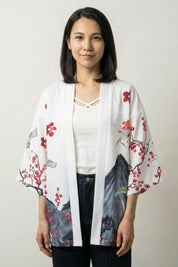 Leichte Kimono-Jacke 'Edo' – Damen Kimono-Jacke japanischer Haori mit Pflaumenblüten-Druck, Vorderansicht