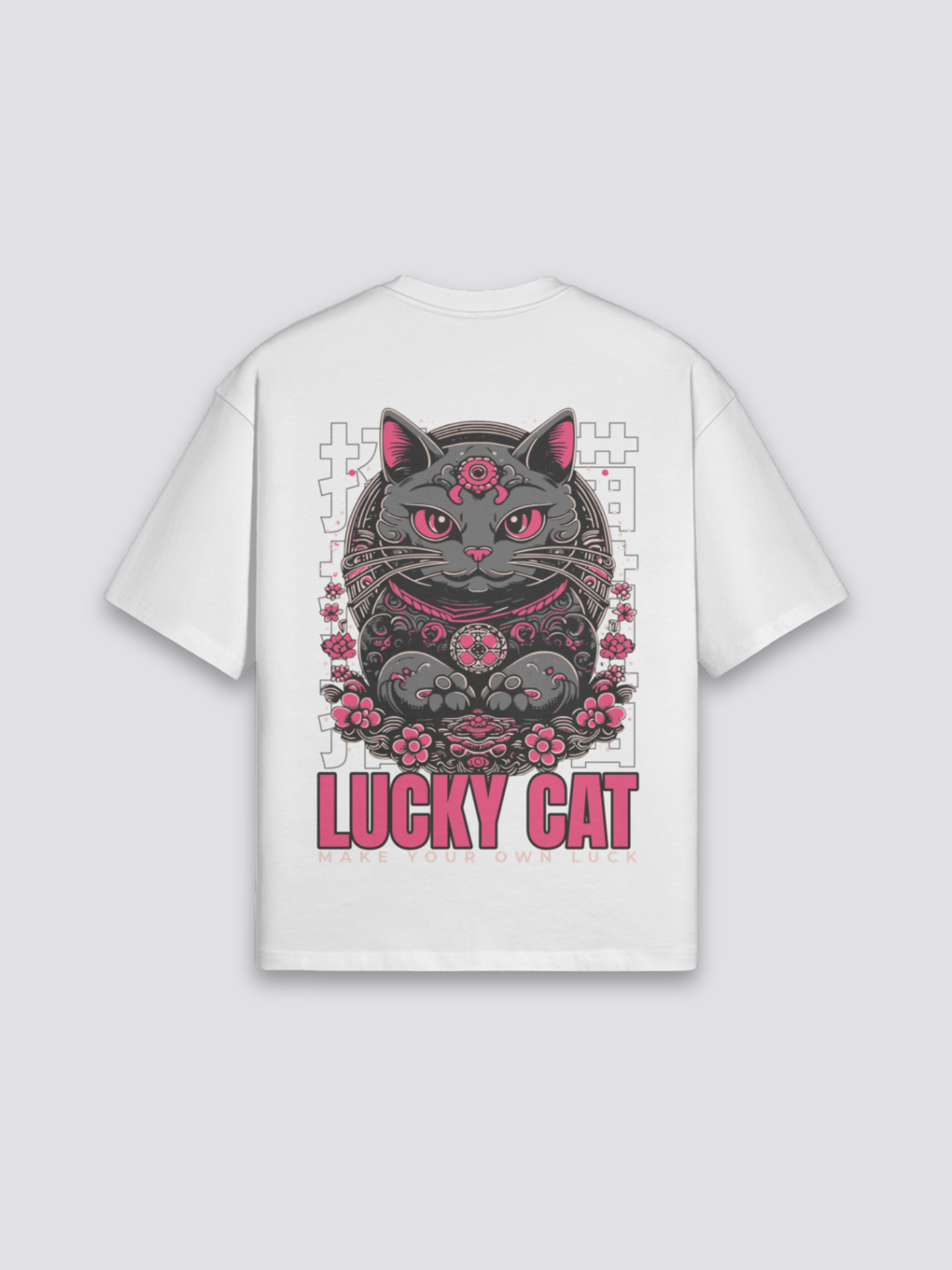 Maneki Neko T-Shirt mit Lucky-Cat-Glückskatze, japanischer Wohlstands-Druck, oversize Baumwolle, Detailansicht des Motivs