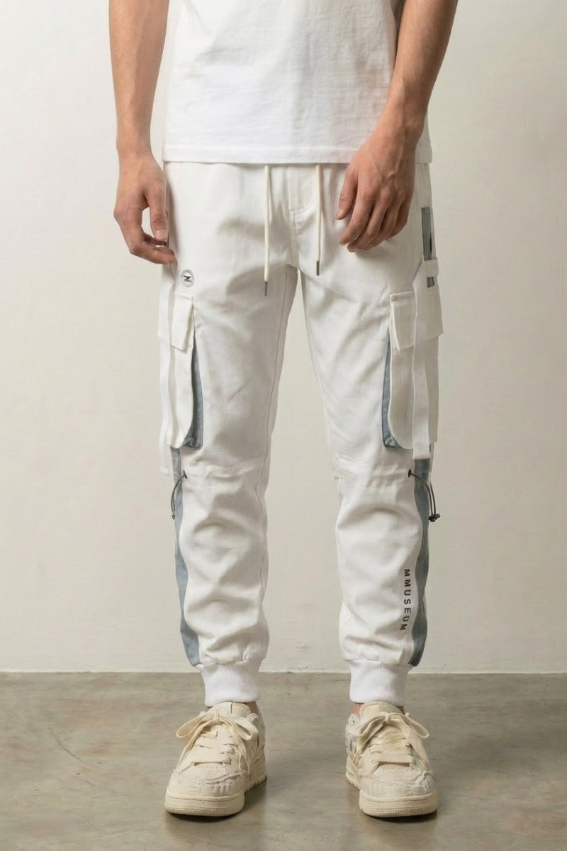 Pantalon Cargo Blanc 'Okaido Jensen' – Studioaufnahme