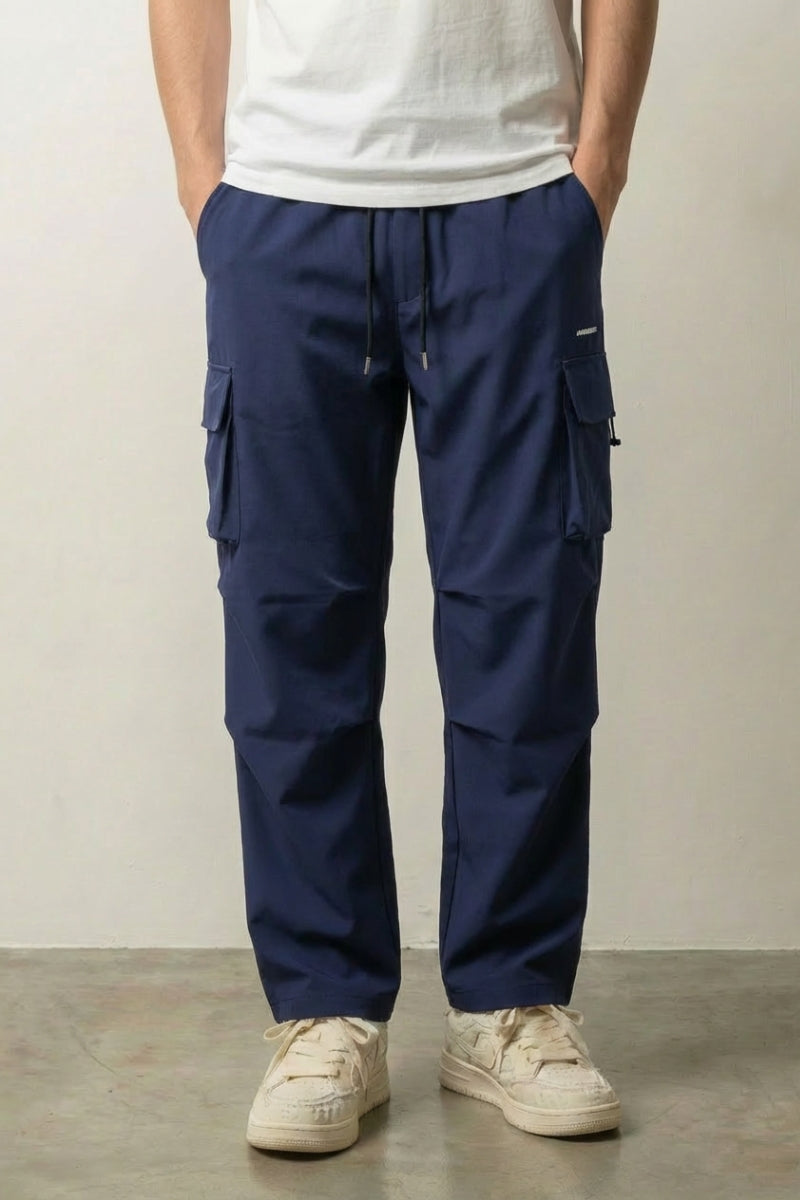 Pantalon Cargo Bleu 'Tsushima' – Studioaufnahme