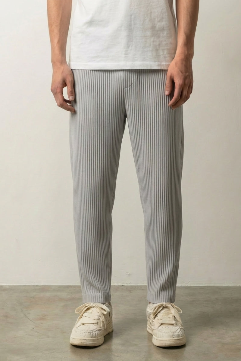 Pantalon Plissé Homme 'Kotsha' – Studioaufnahme