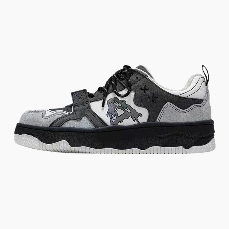Patchwork-Sneaker Kage – japanischer Patchwork-Sneaker in schattiertem Grau mit Graffiti-Drip, Seitenansicht