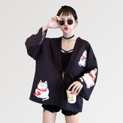 Rosa Kimono-Strickjacke 'Maneki Neko' – mit Obi: detailreicher Kimono im japanischen Stil