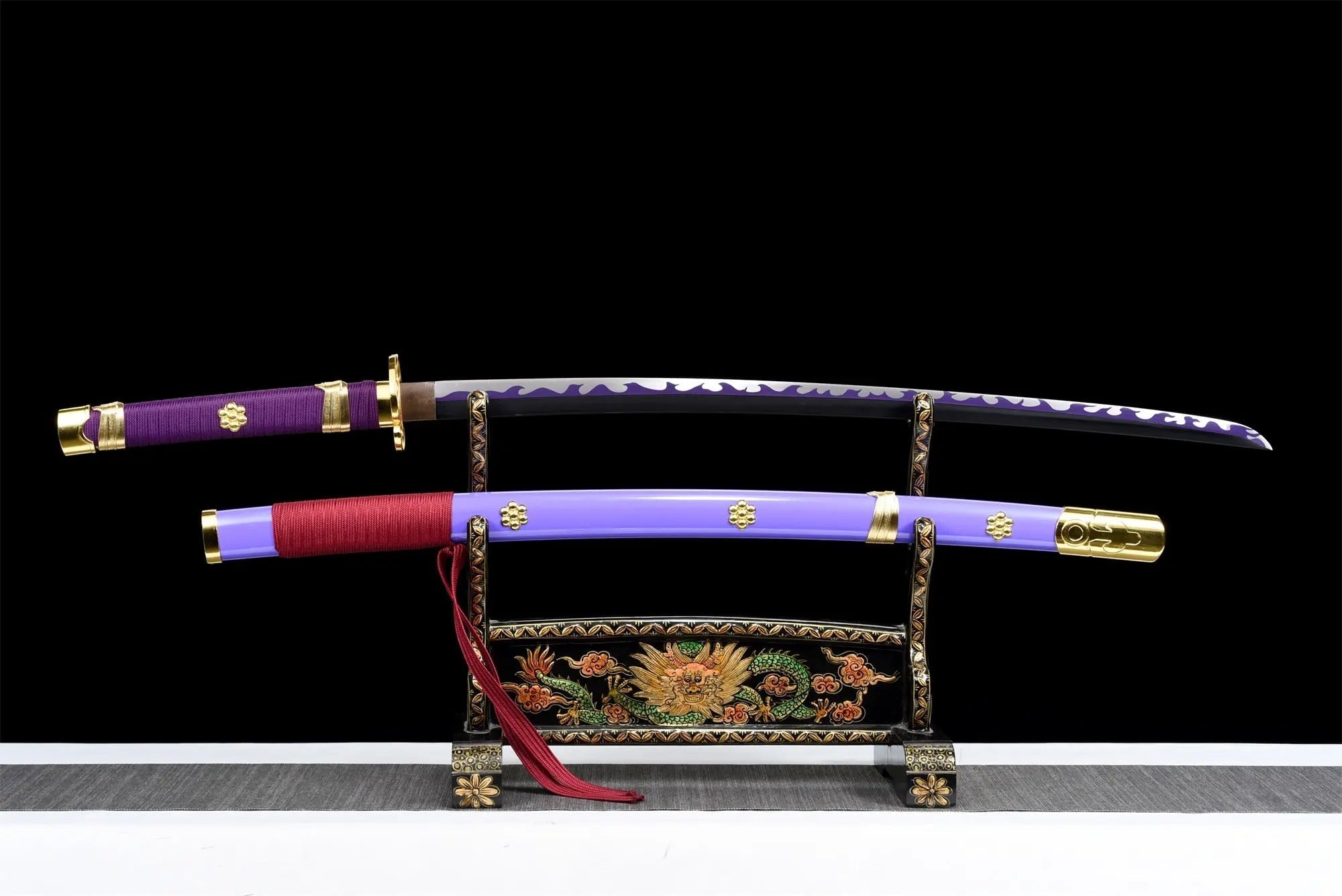 Enma Katana (One Piece) – Nahaufnahme Katana mit japanischem Motiv