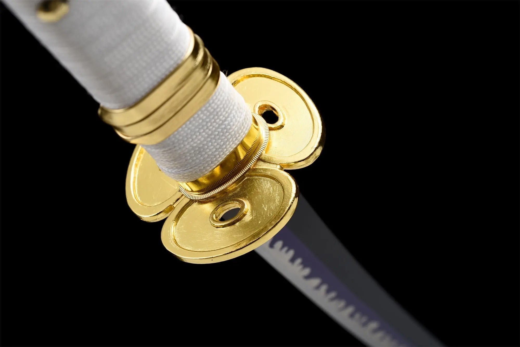 Ame no Habakiri Katana (One Piece) – Nahaufnahme Katana mit japanischem Motiv