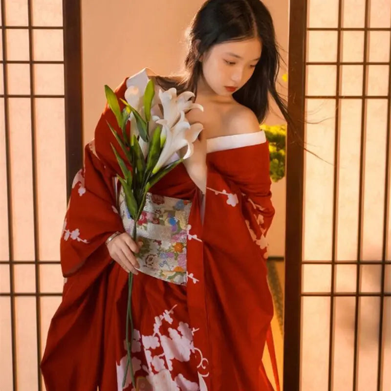 Rotes japanisches Kleid 'Hanaé' – Kimono im traditionellen japanischen Stil für Herren und Damen