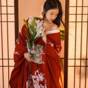 Rotes japanisches Kleid 'Hanaé' – Kimono im traditionellen japanischen Stil für Herren und Damen
