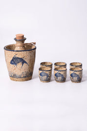 Ochoko-Sakebecher und Wärmschale aus japanischem Steinzeug