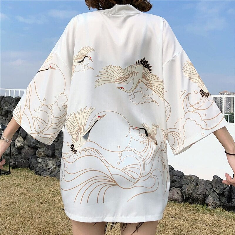 Kurzer Kimono für Frauen 'Setsuko' – Nahaufnahme Kimono mit japanischem Motiv