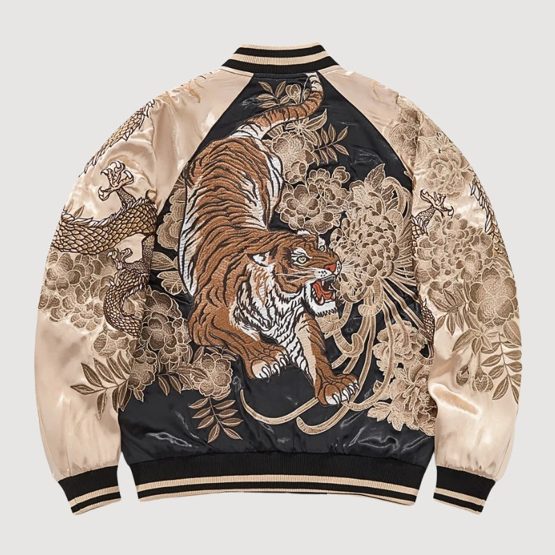 Sukajan mit Tiger im vollen Angriff, Ansicht der Ärmel