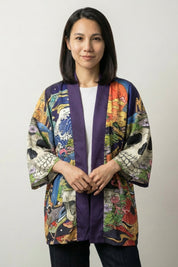 Totenkopf-Kimono 'Zugaikotsu' – Damen Kimono-Jacke japanischer Haori mit Totenkopf-Motiv, Vorderansicht