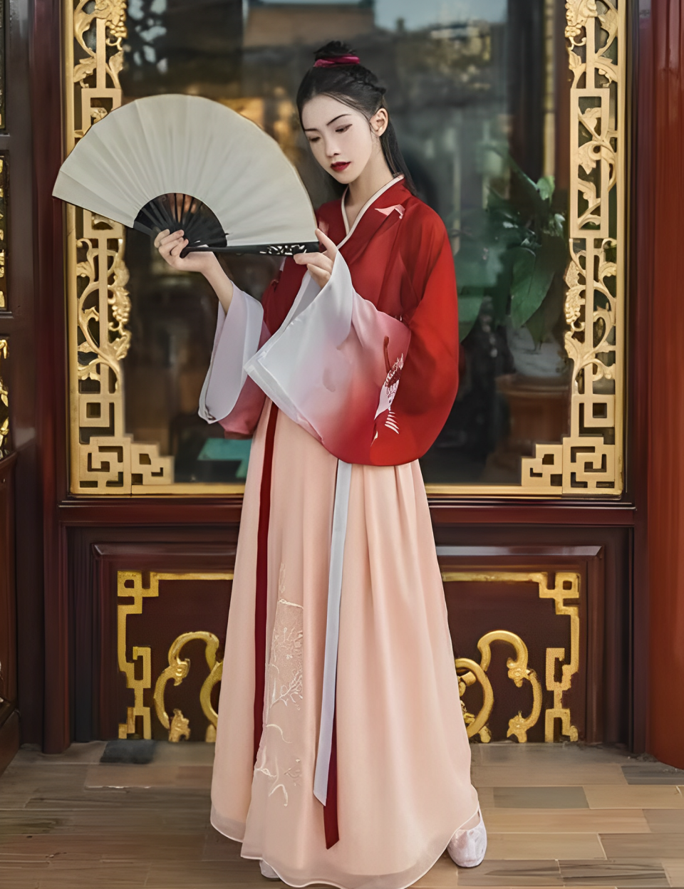 Traditionelles japanisches Kleid 'Madoka' – japanisches Gewand, Kimono im japanischen Design