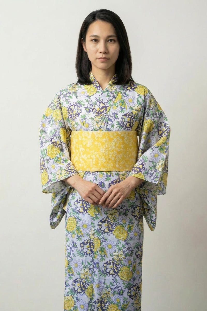 Traditioneller Japanischer Kimono für Damen 'Yamabuki' – japanischer Damen-Kimono mit Obi, Kerrien-Blüten, goldener Obi, Vorderansicht
