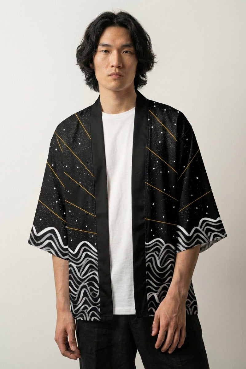 traditionelles Haori 'Tsuki no Taiyo', offene Kimono-Jacke mit roter Sonne und Sternennacht, Rückenansicht