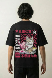 traditionelles japanisches T-Shirt mit altem Textilmuster und Bestiarium, oversize Baumwolle, Vorderansicht