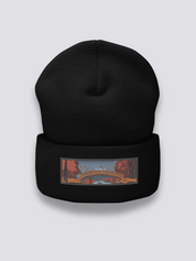 Ukiyo-e Bestickte Beanie – Beanie, gestickte Taikobashi-Brücke unter Herbstahornen, Seitenansicht