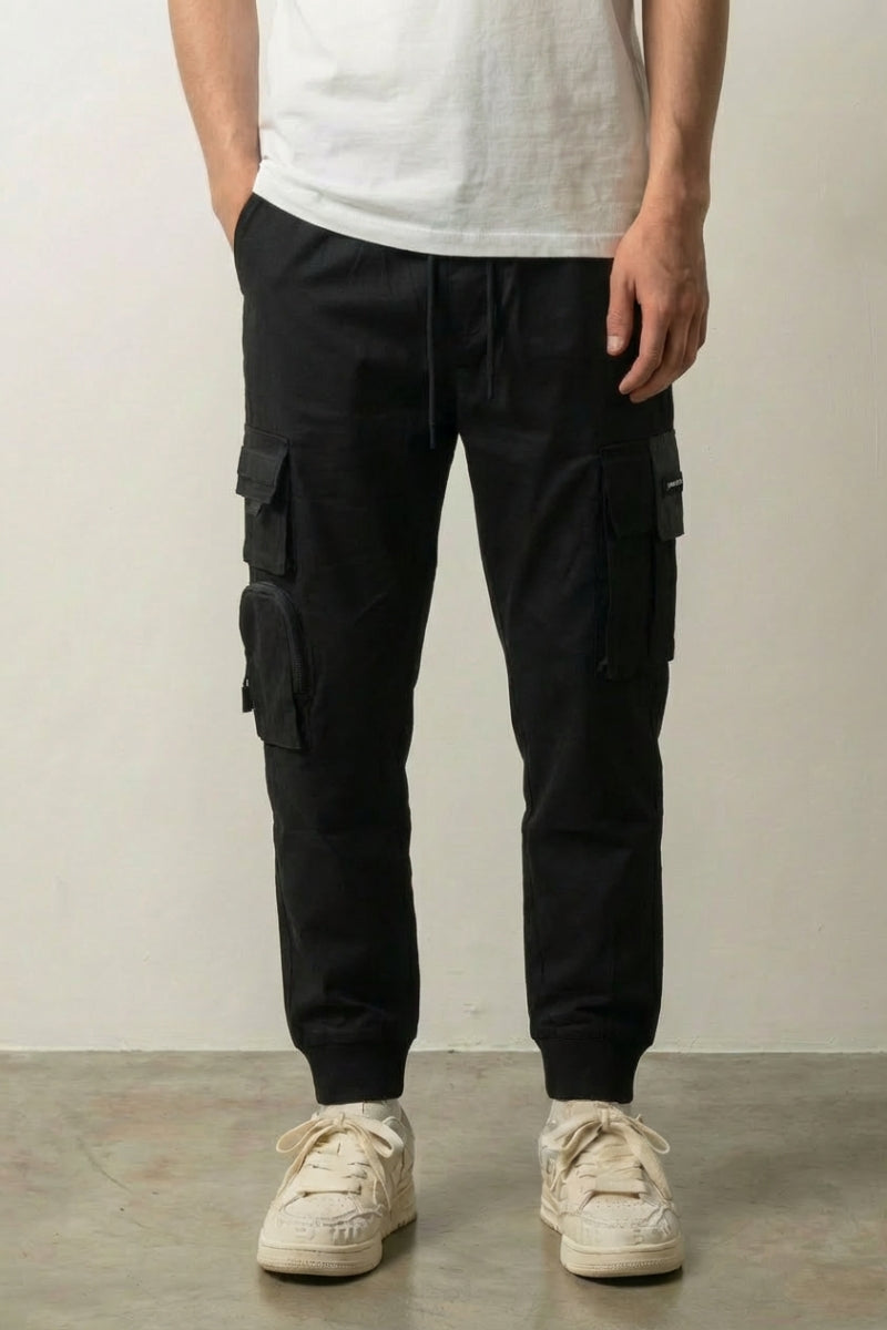 Urban Cargo-Hose 'Lock & Load' – Streetwear-Hose Herren japanischer Stil, Vorderansicht