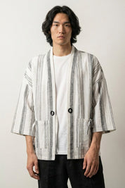 Gestreifter Kimono-Cardigan 'Shurina' – White Studioaufnahme