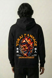 Yokai-Hoodie mit Oni-Dämon und Flammen, Rückenansicht des oversize Streetwear-Hoodies